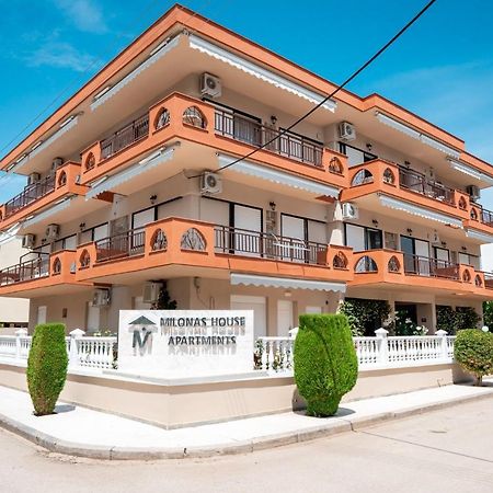 Milonas House Apartments Paralia Dionysiou Esterno foto
