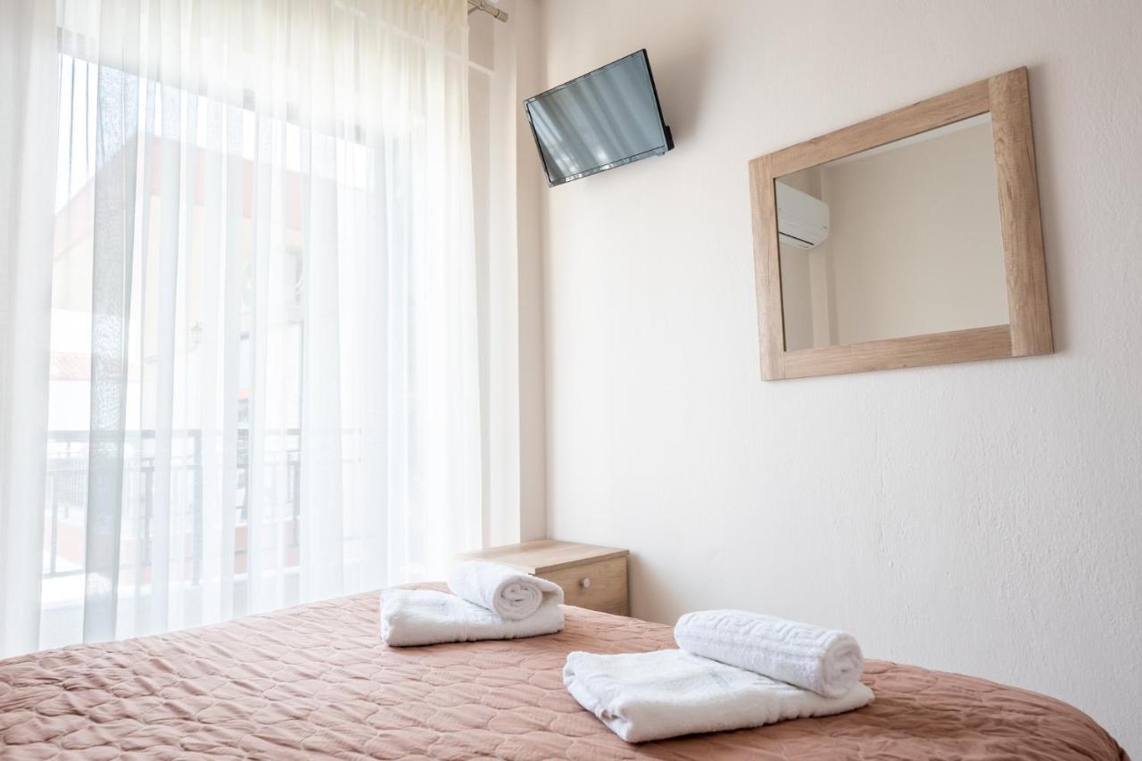 Milonas House Apartments Paralia Dionysiou Esterno foto