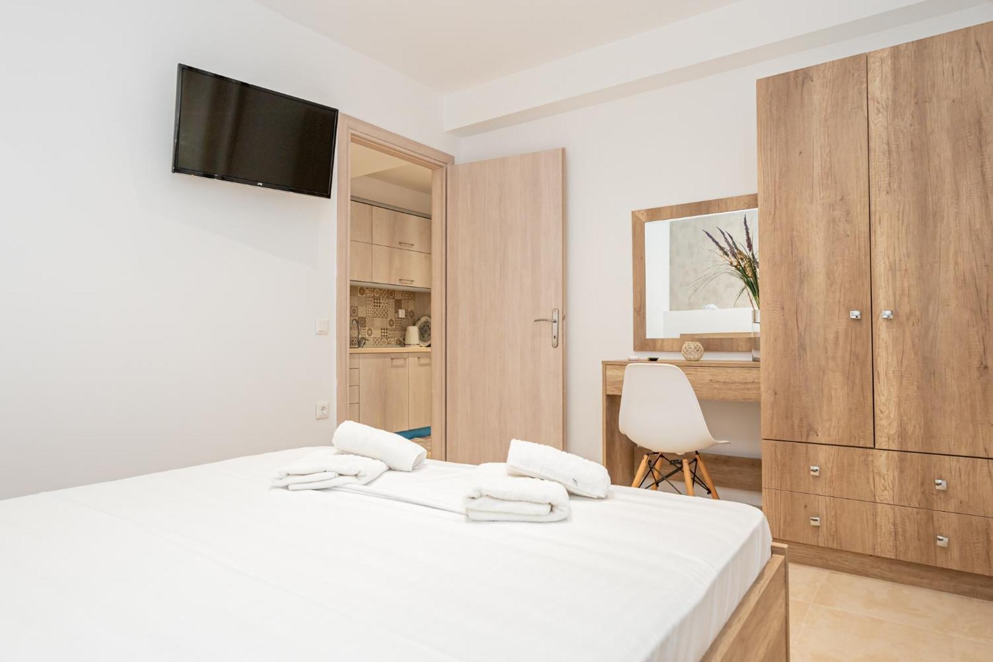 Milonas House Apartments Paralia Dionysiou Esterno foto