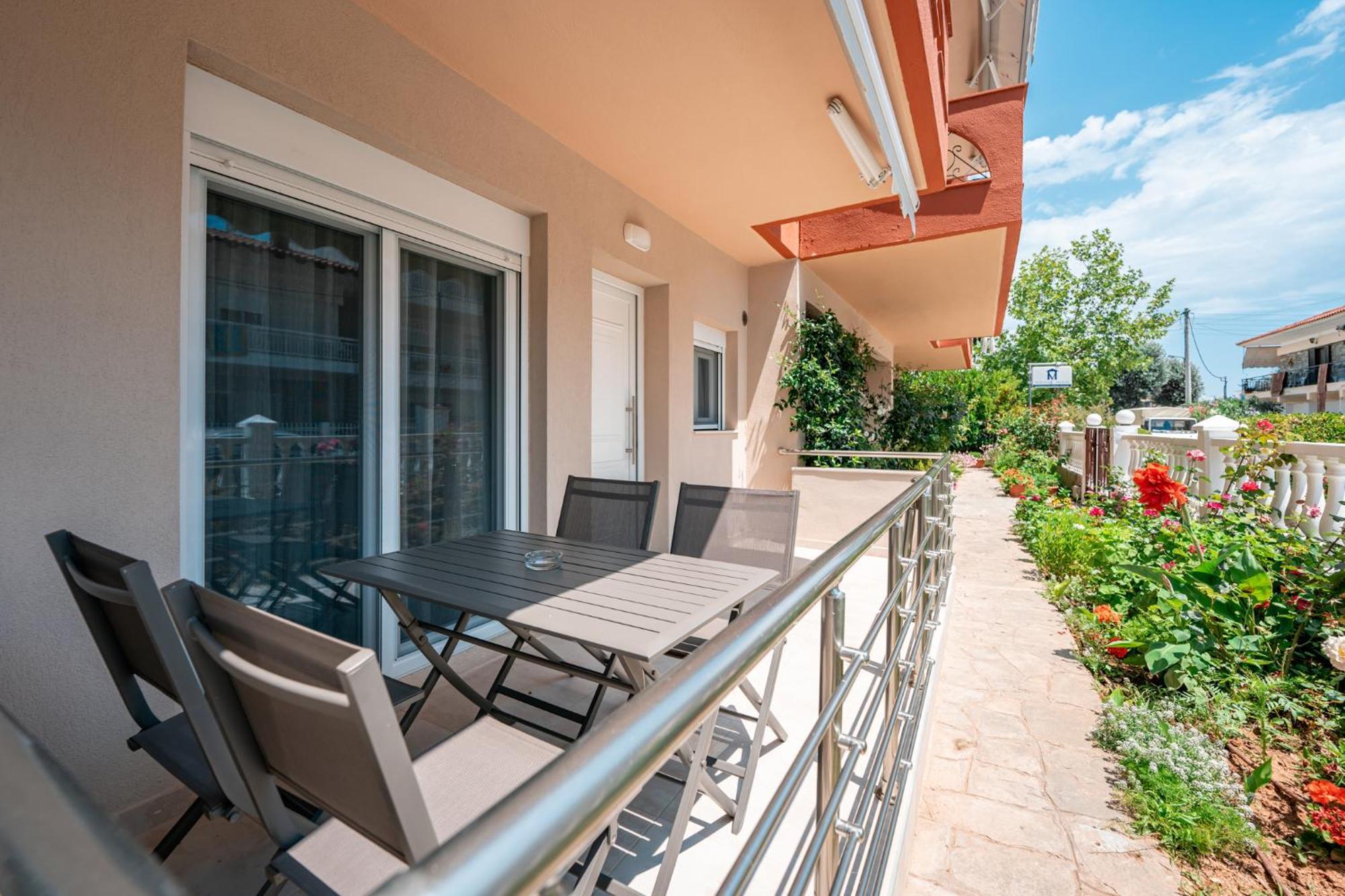 Milonas House Apartments Paralia Dionysiou Esterno foto