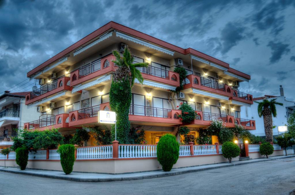 Milonas House Apartments Paralia Dionysiou Esterno foto